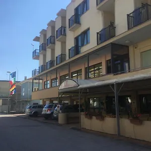 Otel Diamante 5 Minuti Dalla Fiera Di