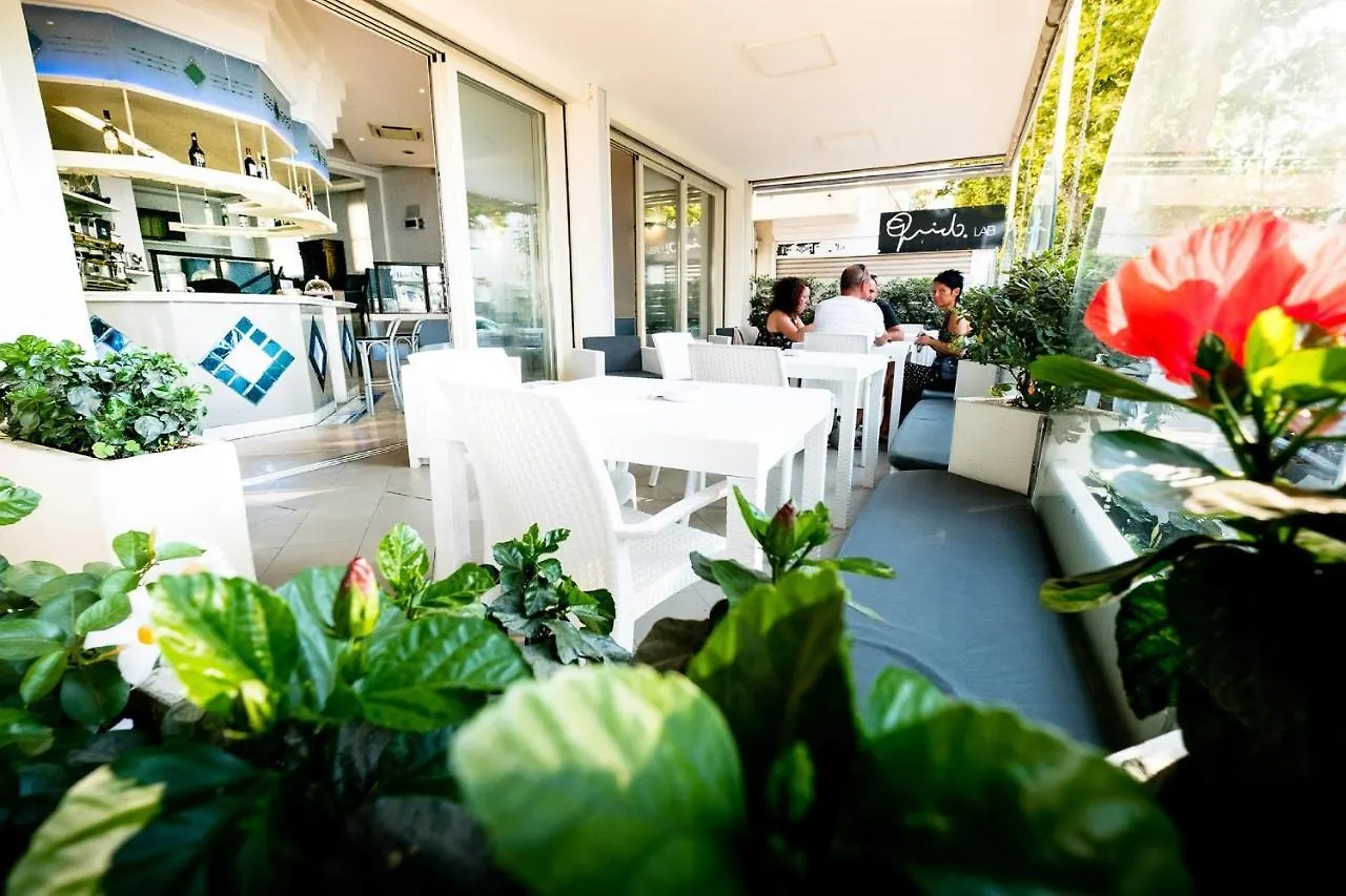Hotel Saint Louis Rimini 3*,