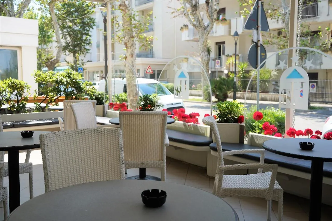 Hotel Saint Louis Rimini 3*,